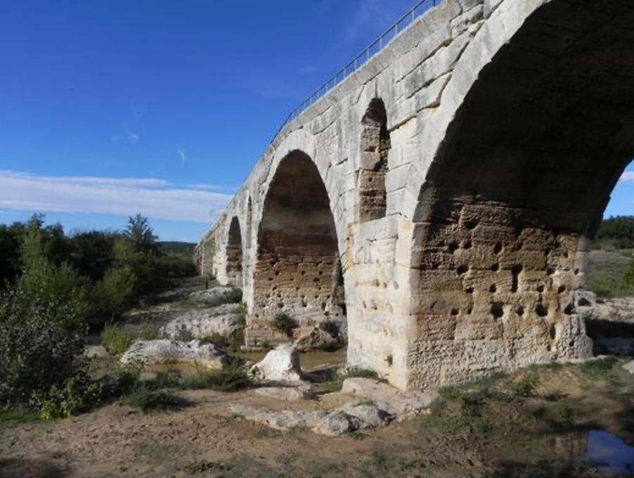 Pont Julien